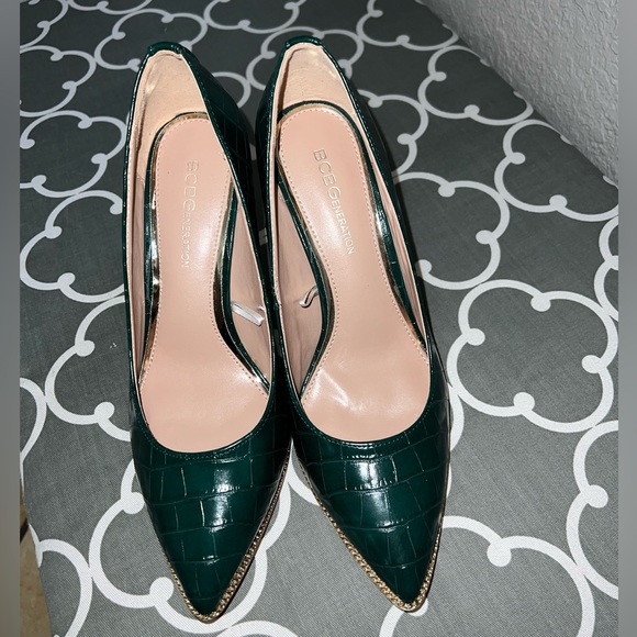 BCBGeneration heels green with gold - Picture 3 of 11